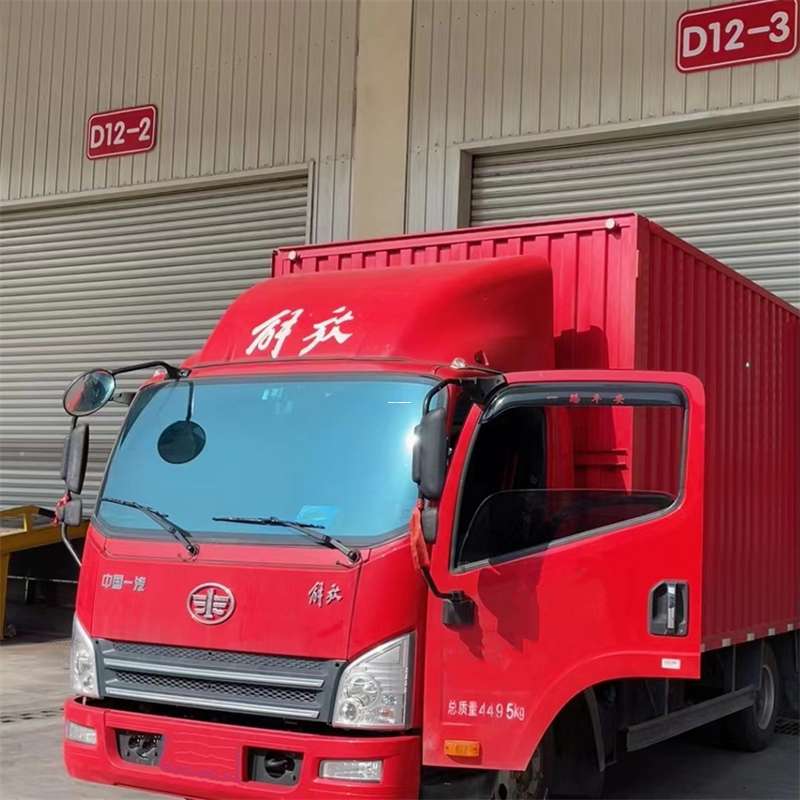 大名县阿拉尔市物流专线：大件快运与进仓出口的高效之旅